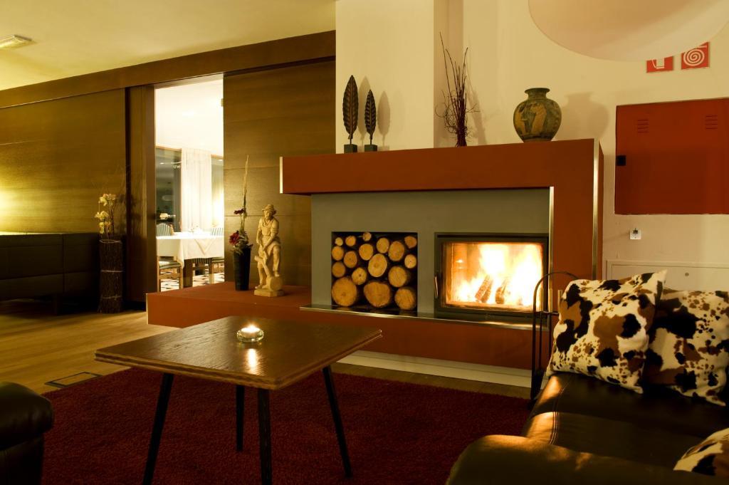 The Vista Hotel Μπρεσανόνε Εξωτερικό φωτογραφία