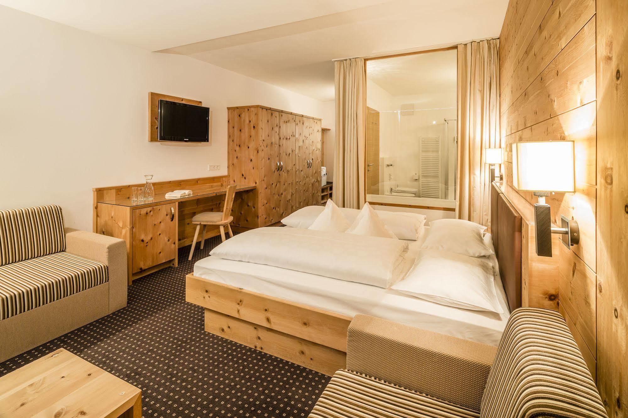 The Vista Hotel Μπρεσανόνε Εξωτερικό φωτογραφία